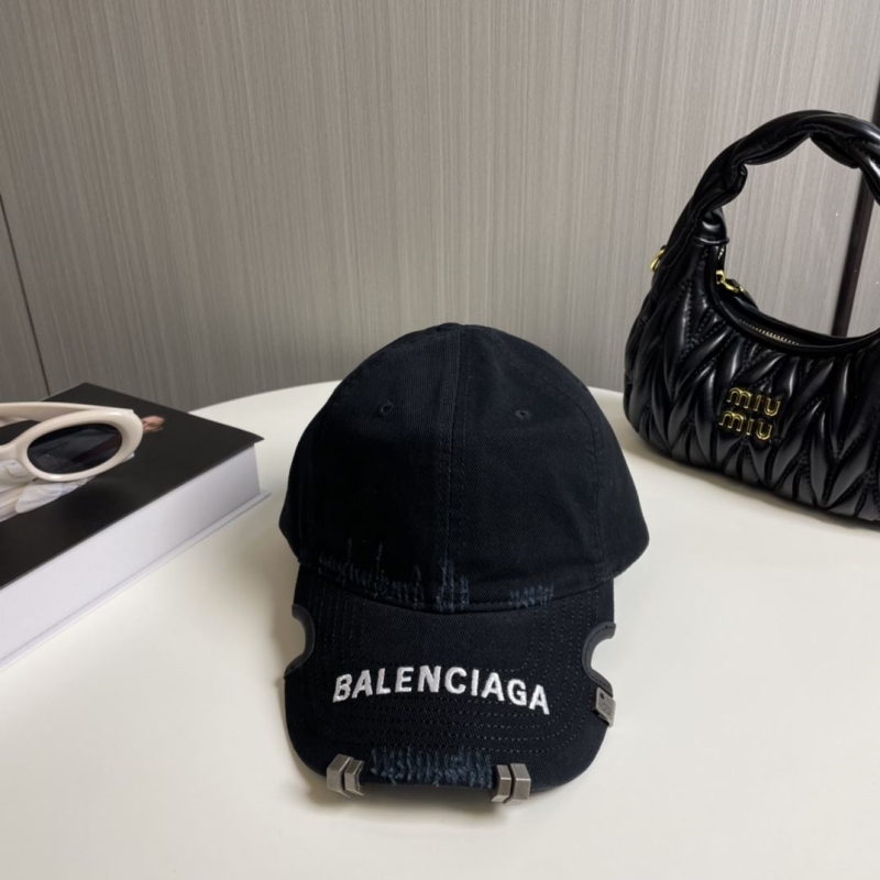 BALENCIAGA